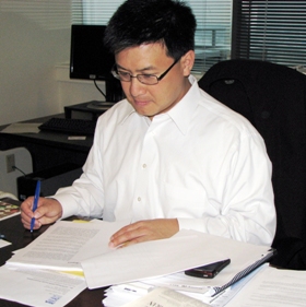 Controller Chiang reviews an audit report